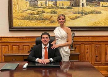 Mariana Rodríguez Cantú: Subastarán el vestido que usó en la toma de protesta de Samuel García