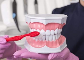 Repunta hasta 75 por ciento caries y gingivitis