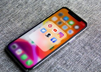 Monetizar la información y venderla a terceros, objetivo de las redes sociales