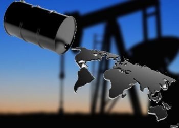 Precios del petróleo se hunden por preocupación ante nueva variante covid de Sudáfrica