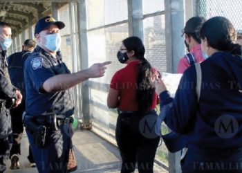 Sigue la Cansino sin ser aceptada en EU