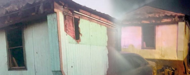 Voraz incendio deja sin casa a familia