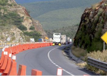 Piden sea retirado peaje de autopista