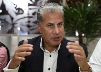 Declina Díaz Durán por González Valderrama