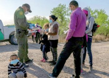 Por ofensiva, buscan eliminar la palabra ‘ilegal’