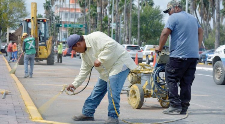Por fin, habrá estacionamiento frente a presidencia municipal