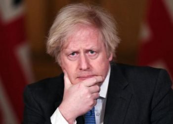 Ómicron puede infectar a personas con esquema completo de vacunación