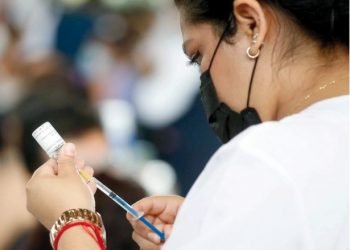 Aplicarán del 24 al 26 de este mes vacuna anti-Covid a población rezagada