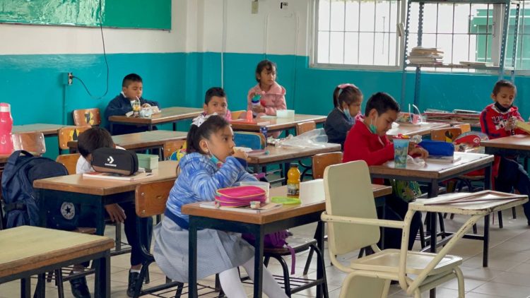 Regresa SNTE ‘la pelotita’ a SEP en retorno obligatorio a salones