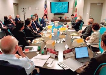 Se reúnen embajadores México y EU en Laredo