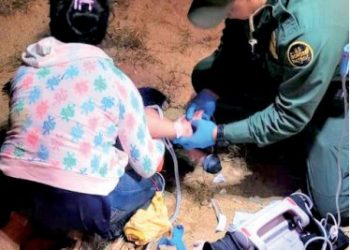 Salvan de morir a niño de dos años