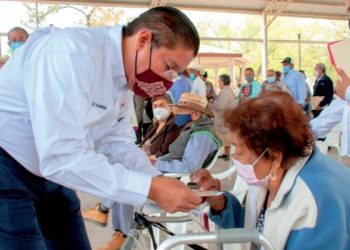 Aumentará a 3,900 pensión bimestral para adultos mayores en 2022