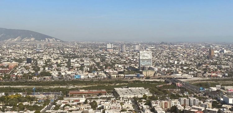 Permanece área Metropolitana de Monterrey con mala calidad del aire