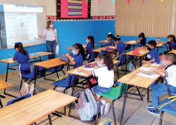 Escuelas empiezan a retomar vida