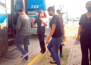 CRUZAN SIN VISA PARA VACUNARSE