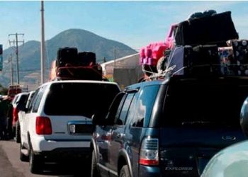 Acusan a oficiales de extorsionar a paisanos