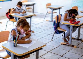 Volvieron hoy a clases en lo peor de la pandemia