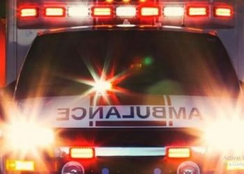 Muere trailero mientras reparaba un neumático