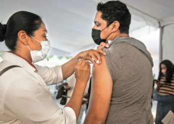 México, el que menos población ha vacunado con esquema completo