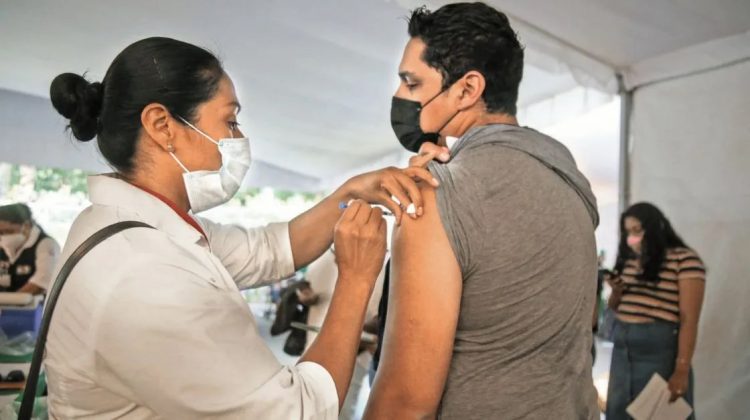México, el que menos población ha vacunado con esquema completo