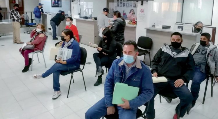 Piden a contribuyentes no realizar el canje de placas