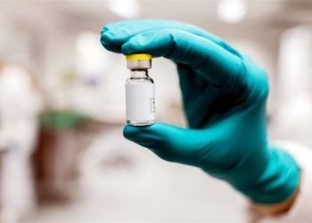 Ensayan vacuna contra VIH