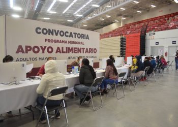 Registra gobierno municipal a ciudadanos para apoyo alimentario