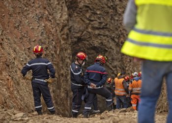Rayan es rescatado sin vida tras cinco días atrapado en el fondo de un pozo en Marruecos