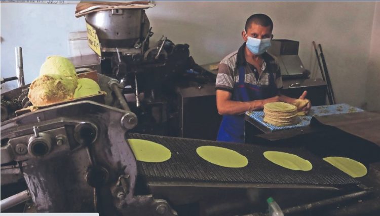 Tortilla llega a los 26 pesos por kilo en algunas zonas de México