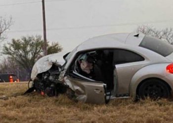 Choque frontal deja dos muertos
