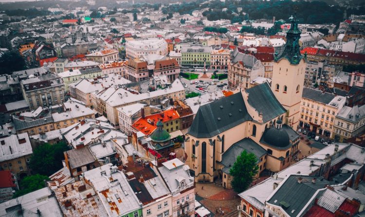 México trasladará a 32 familias al sur de Ucrania ante tensiones con Rusia