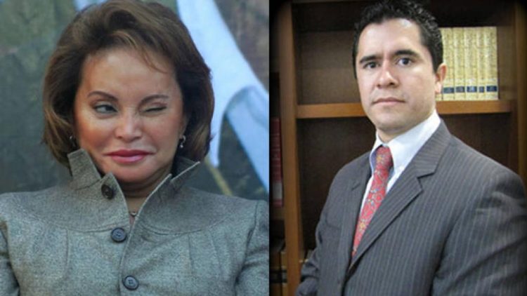 En el mes de los enamorados; Elba Esther se casa con abogado 41 años más joven