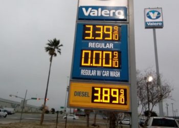 Se dispara el precio de la gasolina en Laredo por conflicto en Ucrania
