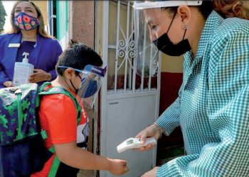 Escuelas anunciarán a alumnos el día que deben presentarse