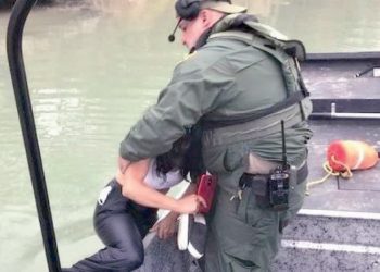Dramático rescate en el río Bravo