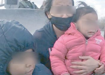 Familia entera es salvada de morir ahogada en el río