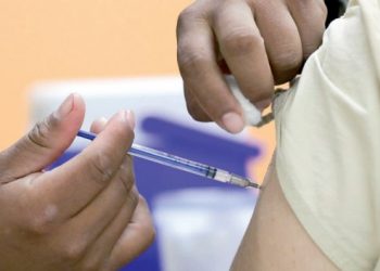 Insisten en aplicarse la vacuna anti-Covid