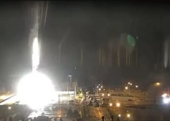 Las fuerzas rusas toman el control de la planta nuclear más grande de Europa tras un incendio