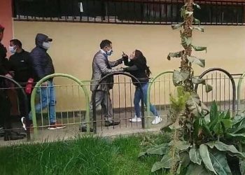 Hijos irrumpen boda de su padre porque no les pasaba pensión alimenticia
