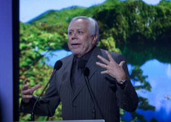 ‘El Carnal de las Estrellas’: ¿Qué dice canción de Molotov sobre Luis de Llano?