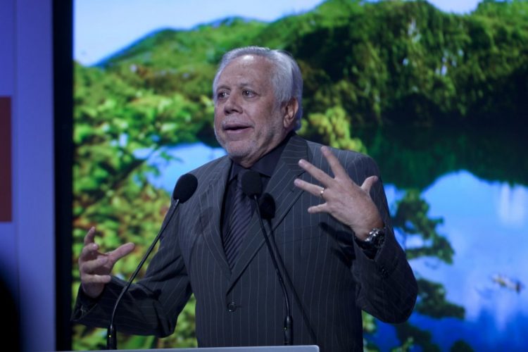 ‘El Carnal de las Estrellas’: ¿Qué dice canción de Molotov sobre Luis de Llano?