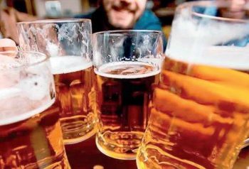 Negocios con venta de alcohol pagarán licencias en abonos