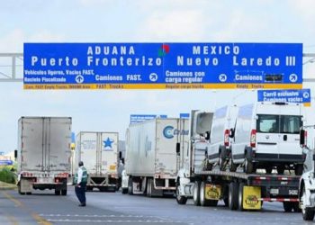 Sigue estira y afloja entre México y EU por operadores de tráiler