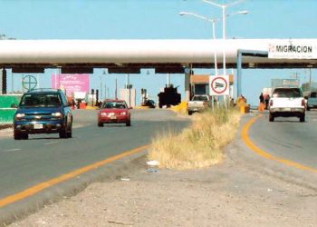 Denuncian paisanos extorsión del INM