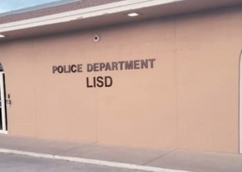 Retira LISD el nombre de “Rudy Rodríguez” de su cuartel de policía