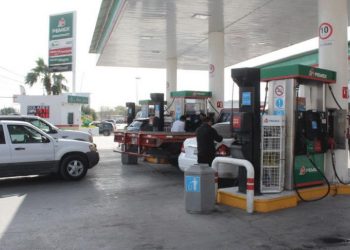 Reportan otra vez desabasto de gasolina