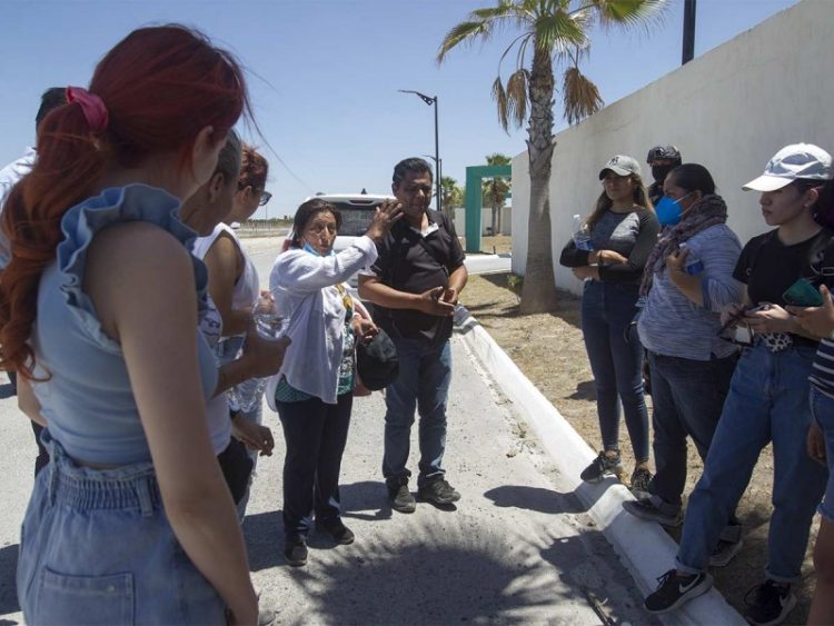 ‘Si toda la vida voy a tener que seguir buscándola, lo haré’: papá de Debanhi