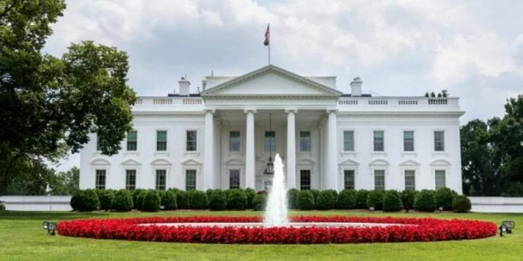 Inspecciones fronterizas a camiones en Texas provoca alza de precios: Casa Blanca