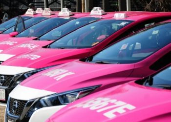 Dos hombres intentan asaltar taxi en la CdMx; pasajero se defiende y mata a uno