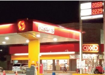 Alza en gasolinas fue error de Hacienda